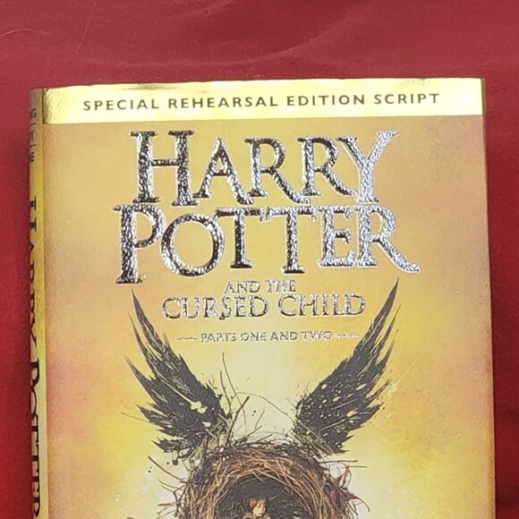 Harry Potter and the Cursed Child Parts 1 and 2 Special Rehearsal Edition Script - Picture 2 of 16